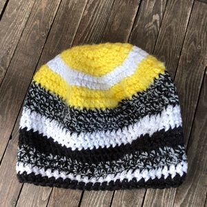 Beanie Boutique hat hand crocheted yellow black. Unisex